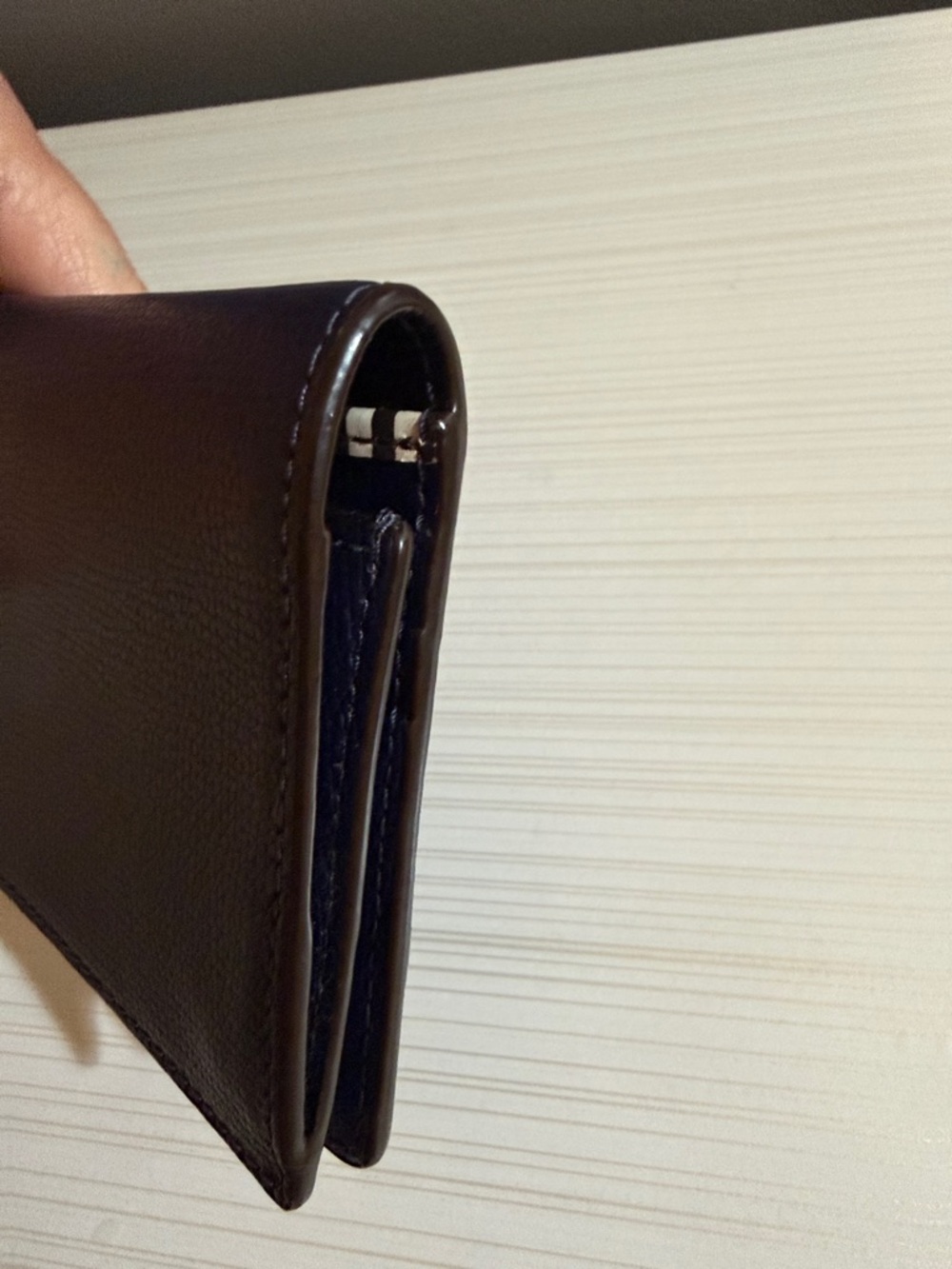 Henri Bendel navy blue leather Kangaroo wallet - Picture 7 of 7